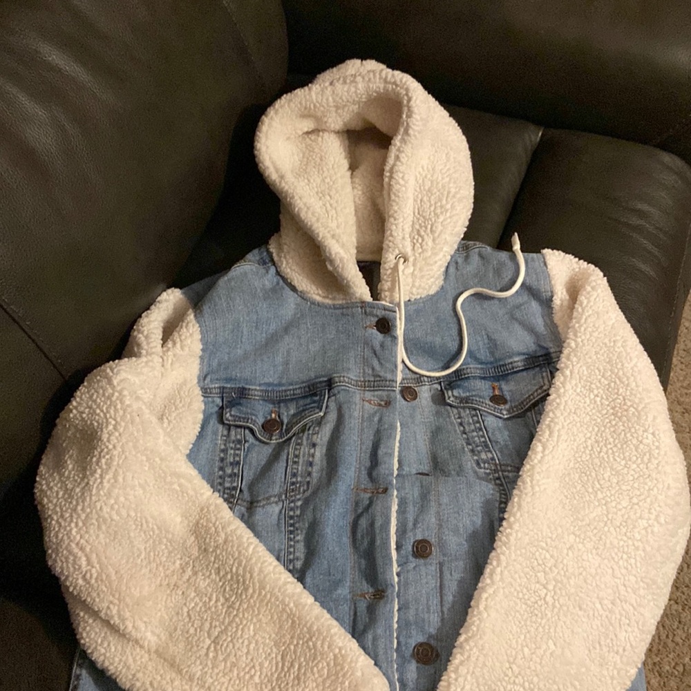 Maurices Jean jacket with fleece sleeves size XXL